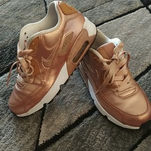 Air Max Nike rose gold tennis shoes